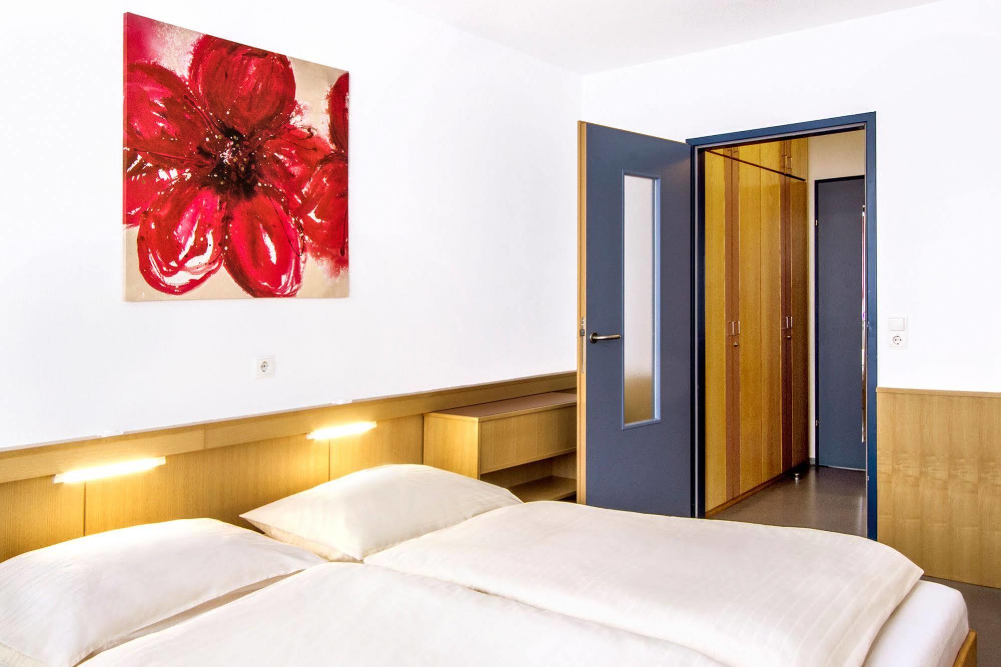 Allyouneed Hotel Vienna4 외부 사진